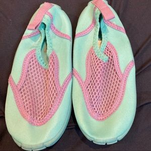 Koala Kids Water Shoes size 10